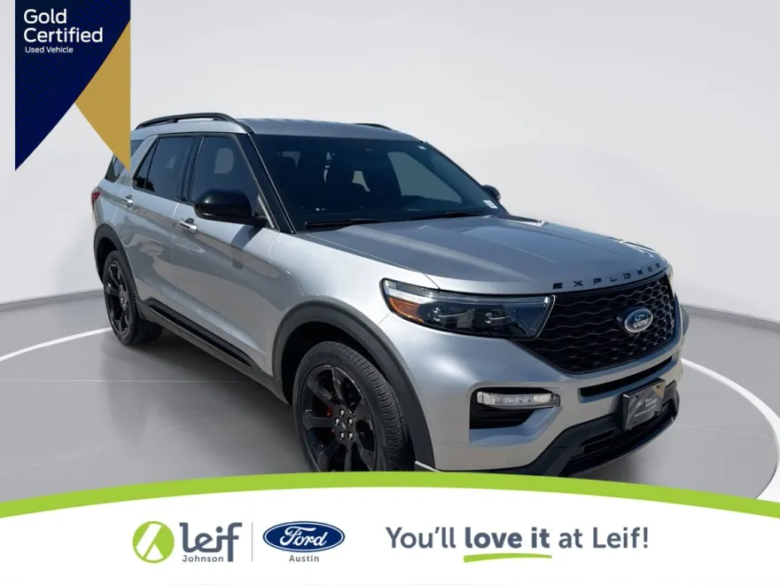 2023 Ford Explorer XLT photo 1