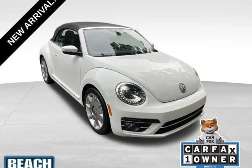 2019 Volkswagen Beetle Convertible SE photo 1