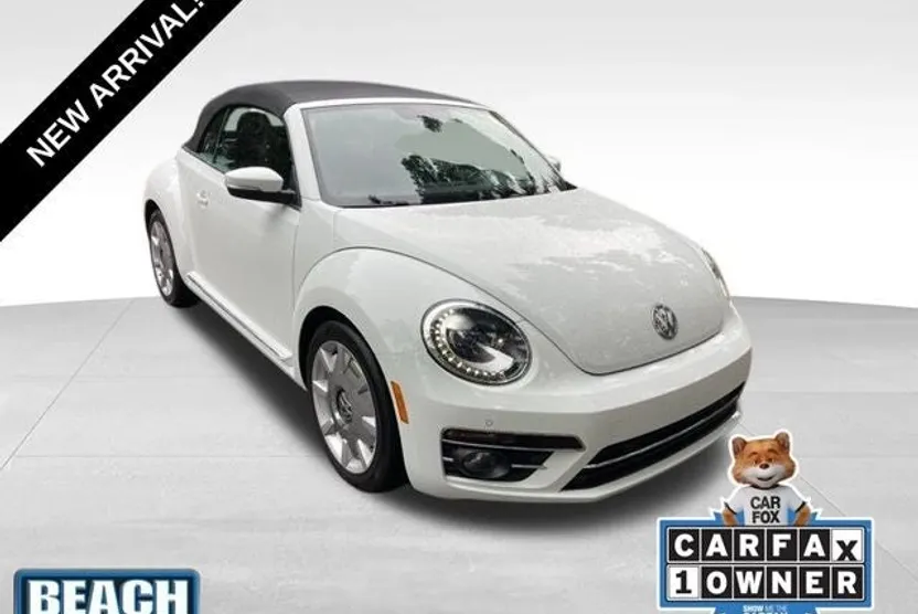 2019 Volkswagen Beetle Convertible SE photo 1