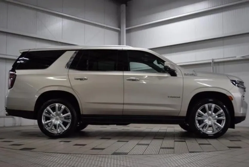 2023 Chevrolet Tahoe High Country photo 1