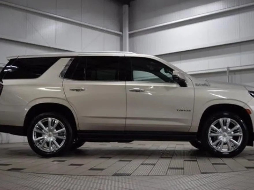 2023 Chevrolet Tahoe High Country photo 1
