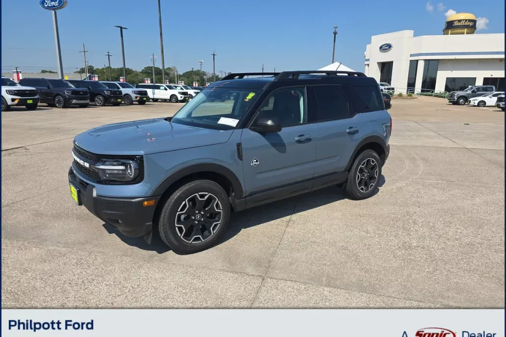 2025 Ford Bronco Sport Outer Banks photo 1