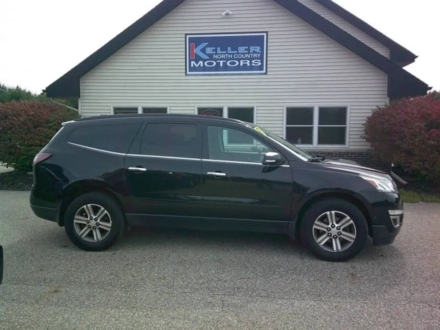 2017 Chevrolet Traverse 1LT photo 1