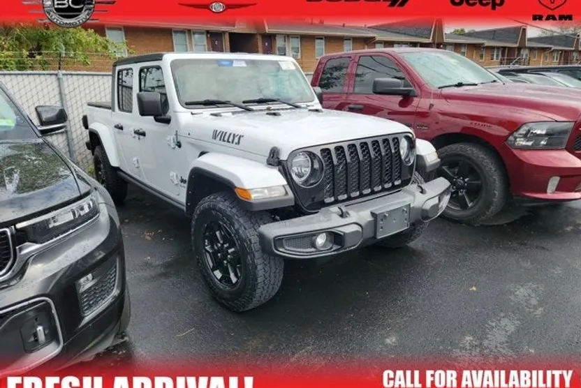 2021 Jeep Gladiator Willys photo 1