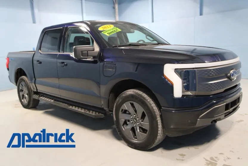 2023 Ford F-150 Lightning XLT photo 1