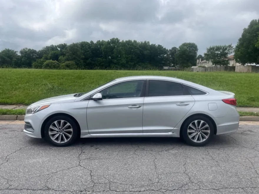 2015 Hyundai Sonata Limited Sport photo 1