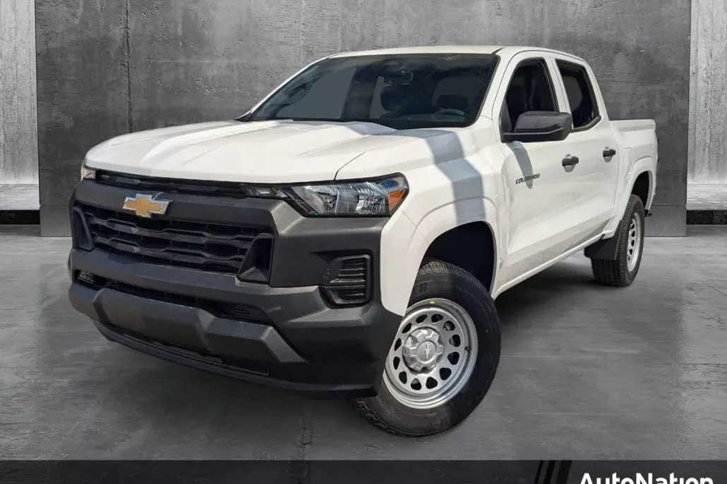 2025 Chevrolet Colorado LT photo 1