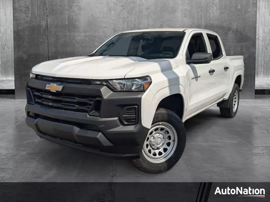 2025 Chevrolet Colorado LT photo 1