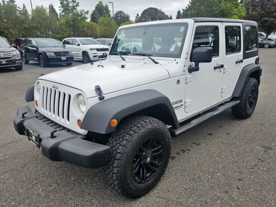 2013 Jeep Wrangler Unlimited Sport photo 1