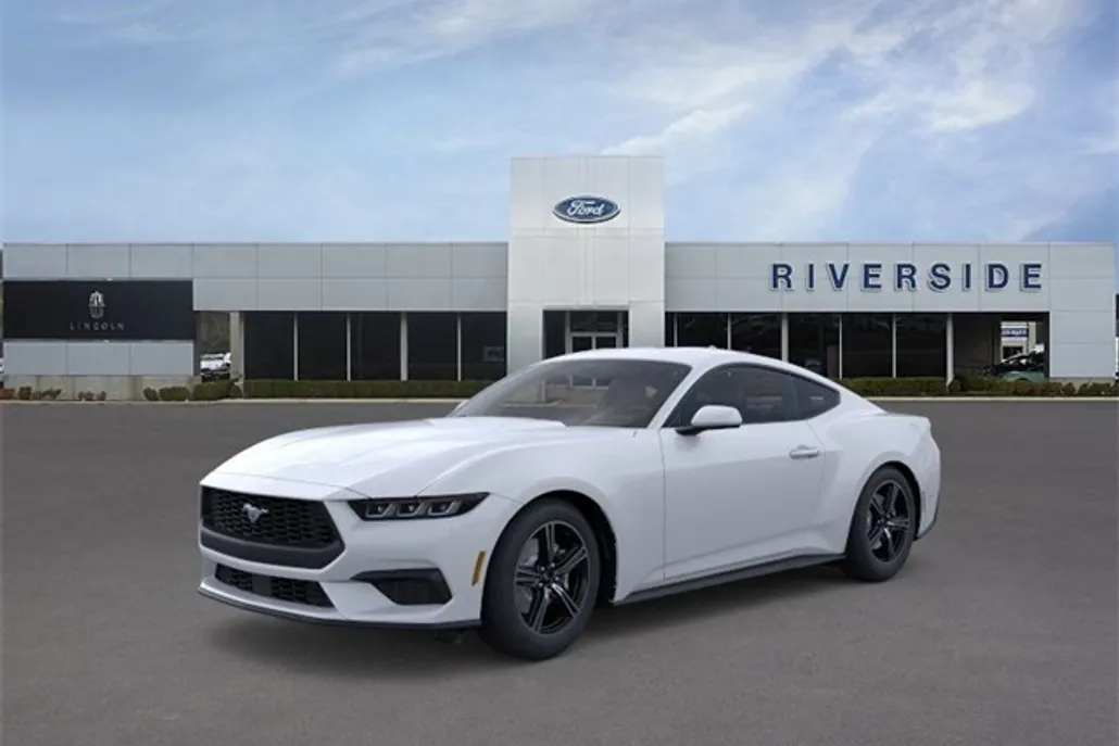 2025 Ford Mustang EcoBoost photo 1