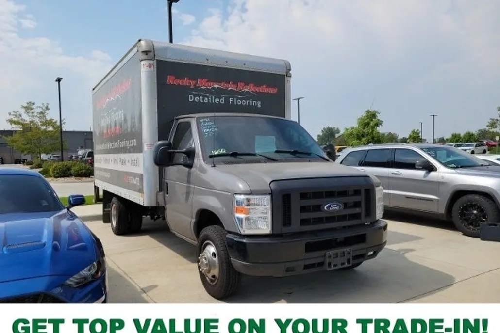 2019 Ford E-350 photo 1