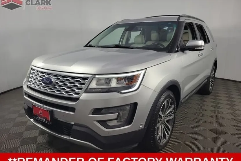 2017 Ford Explorer Platinum Sport photo 1