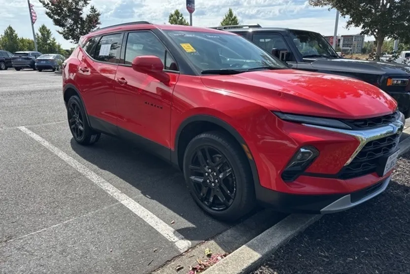 2023 Chevrolet Blazer 2LT photo 1