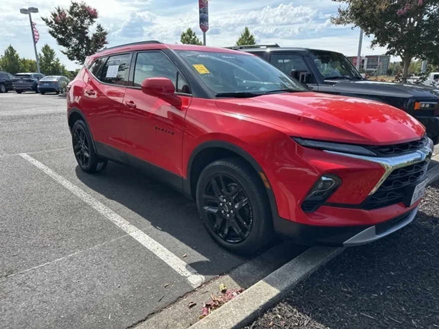 2023 Chevrolet Blazer 2LT photo 1