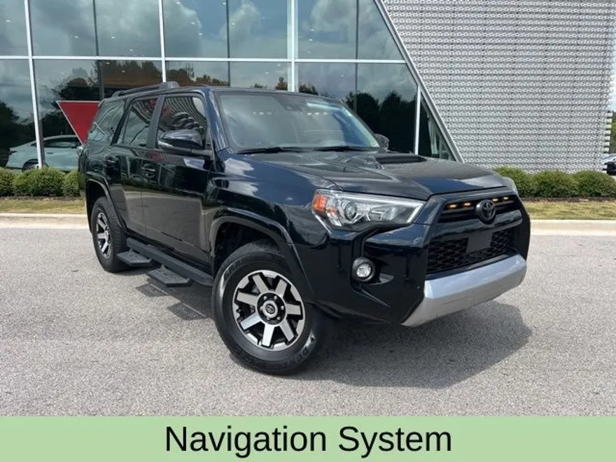 2023 Toyota 4Runner TRD Off-Road Premium photo 1