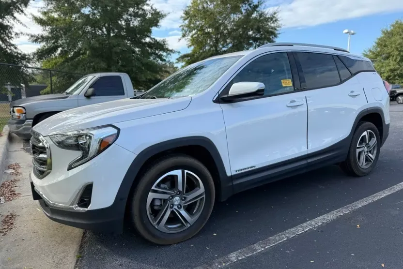 2020 Gmc Terrain SLT photo 1