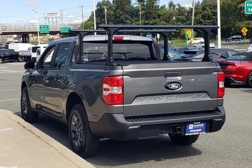 2025 Ford Maverick XLT photo 1