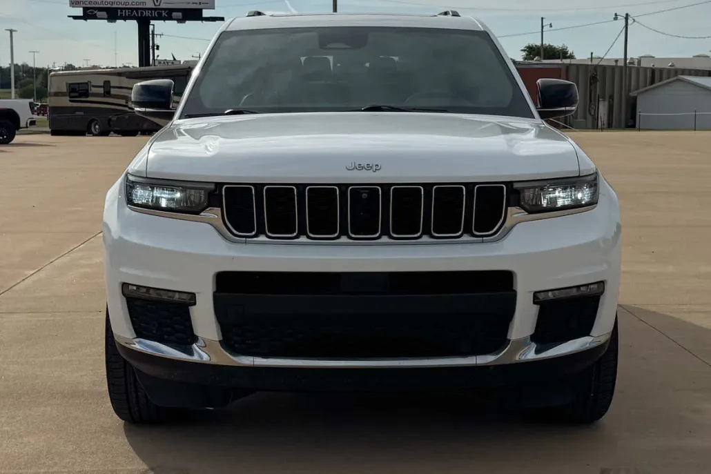 2024 Jeep Grand Cherokee Limited photo 1