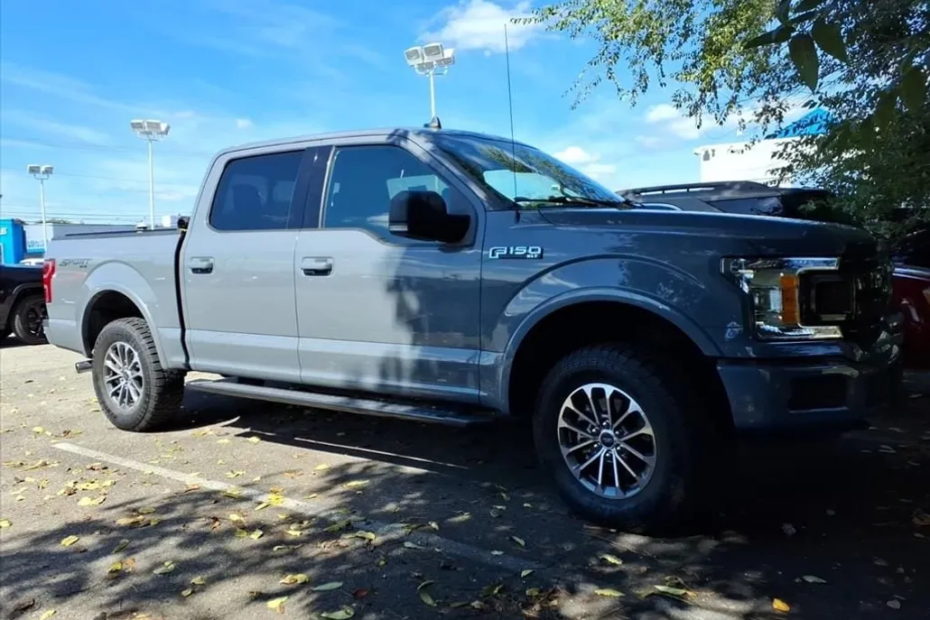2020 Ford F-150 XLT photo 1