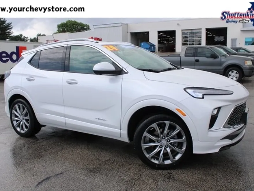 2024 Buick Encore GX Avenir photo 1