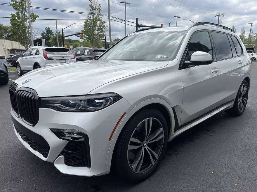 2021 Bmw X7 M50i photo 1
