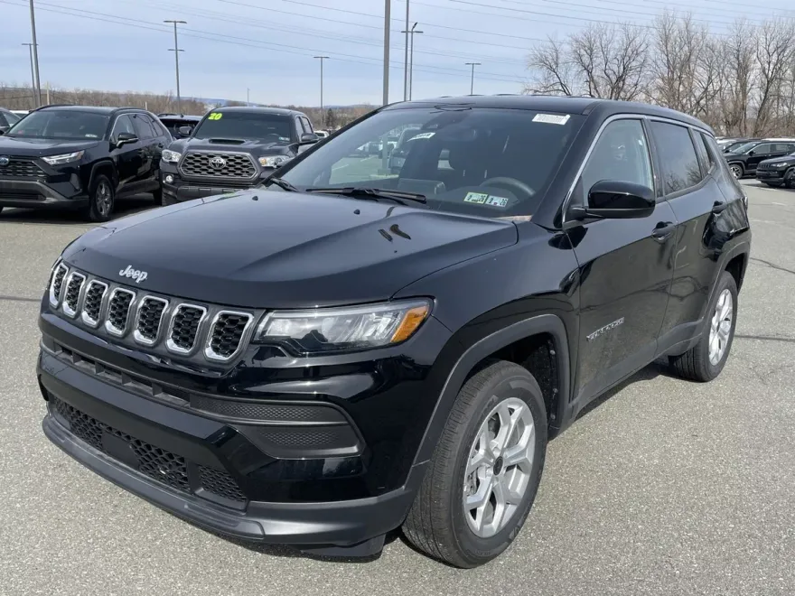 2025 Jeep Compass Sport photo 1