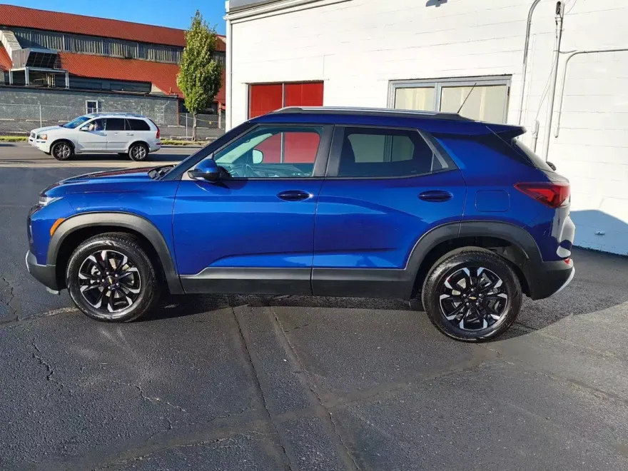 2022 Chevrolet Trailblazer LT photo 1