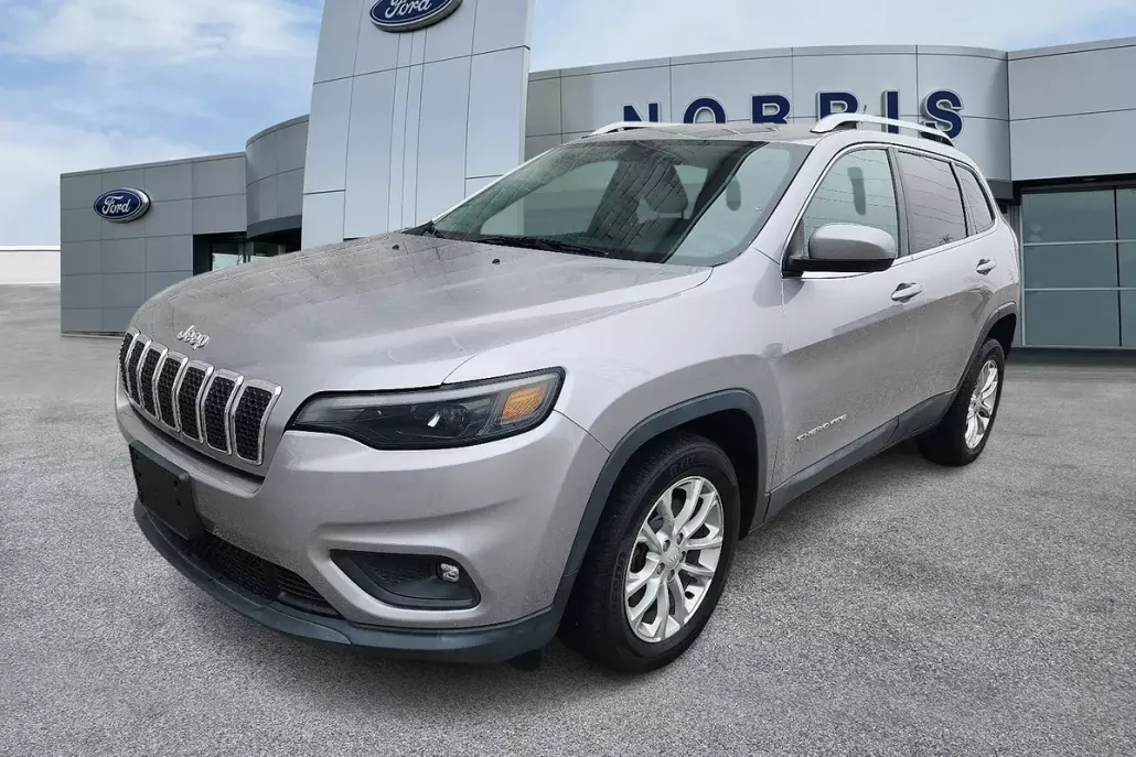 2019 Jeep Cherokee Latitude photo 1