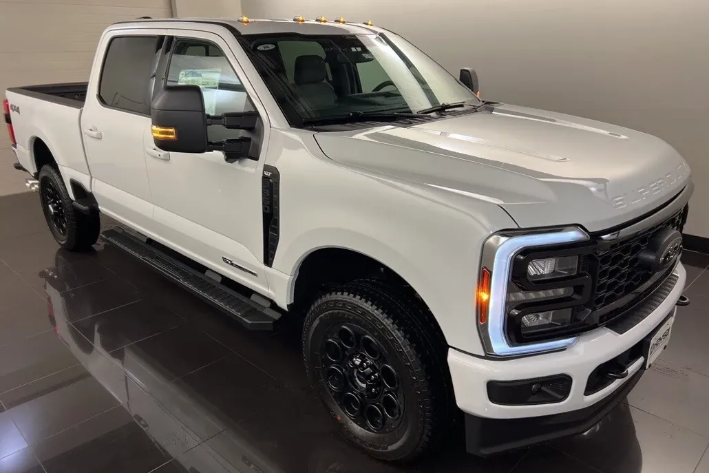 2025 Ford F-350 XLT photo 1