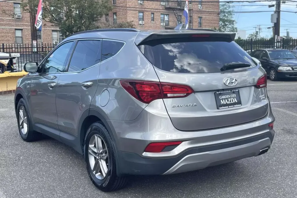 2017 Hyundai Santa Fe Sport photo 1