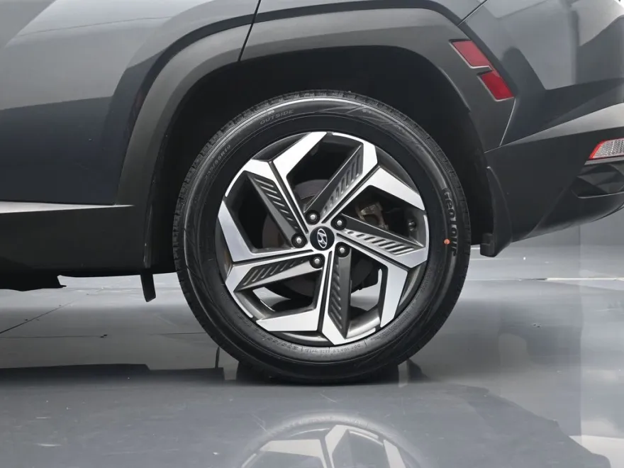 2022 Hyundai Tucson SEL photo 1
