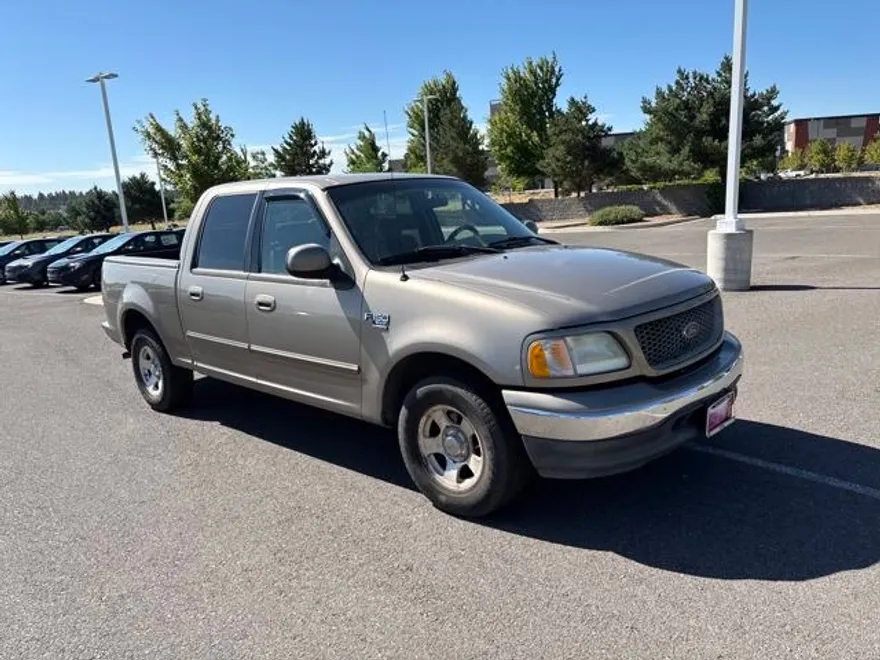 2003 Ford F-150 XLT photo 1