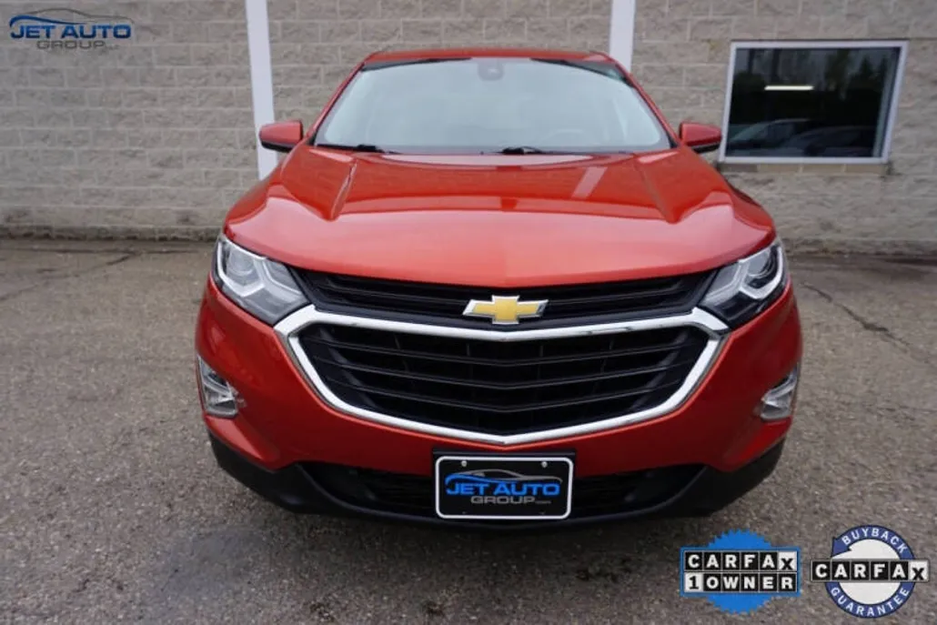 2020 Chevrolet Equinox LT photo 1