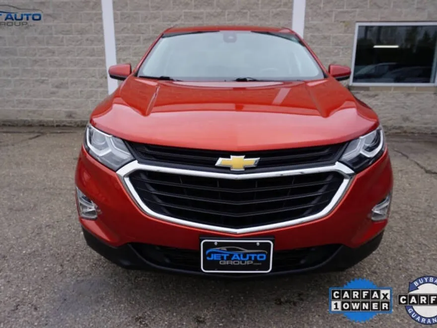 2020 Chevrolet Equinox LT photo 1
