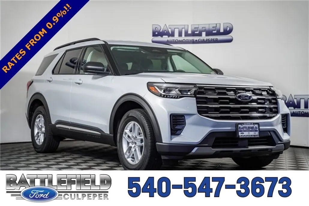 2025 Ford Explorer photo 1