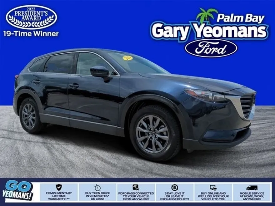 2022 Mazda CX-9 Touring photo 1