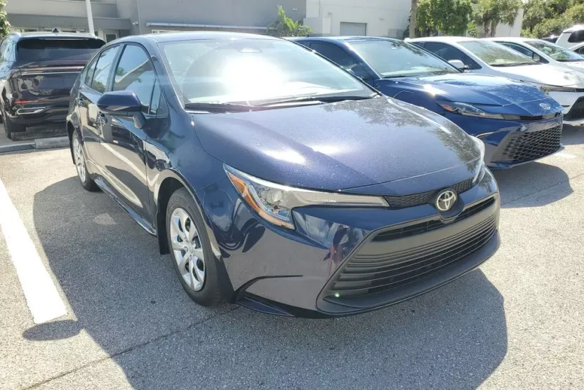 2026 Toyota Corolla LE photo 1