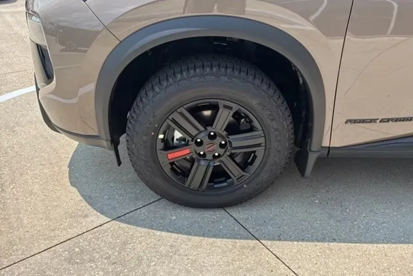 2026 Nissan Rogue SV photo 1