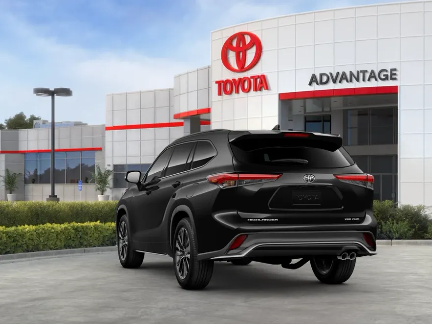 2025 Toyota Highlander XSE photo 1