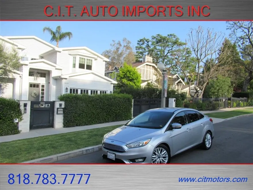 2015 Ford Focus Titanium photo 1