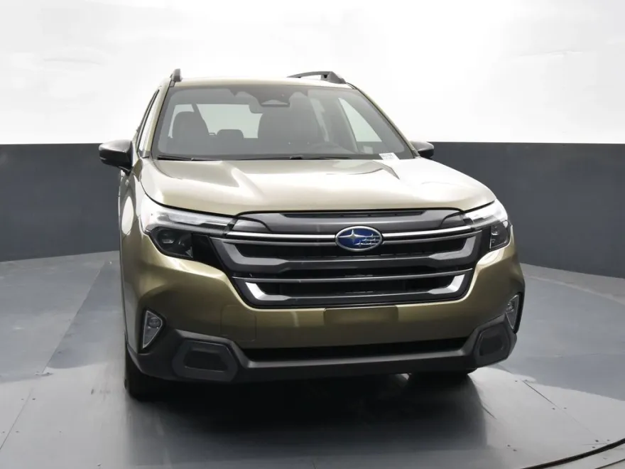 2025 Subaru Forester Limited photo 1