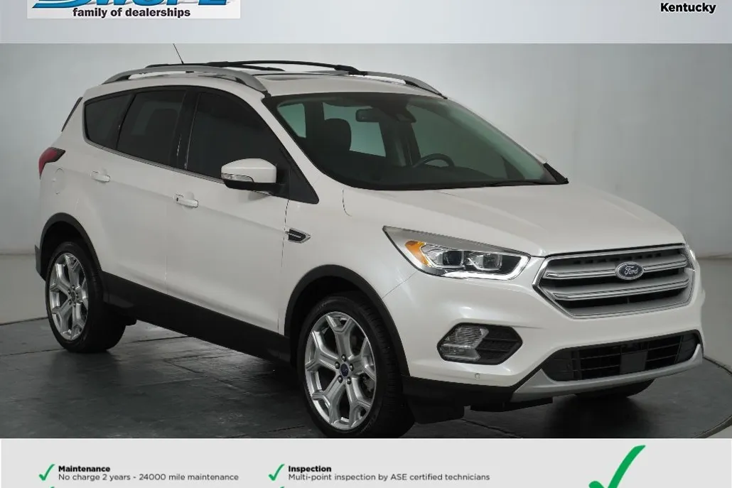 2019 Ford Escape Titanium photo 1
