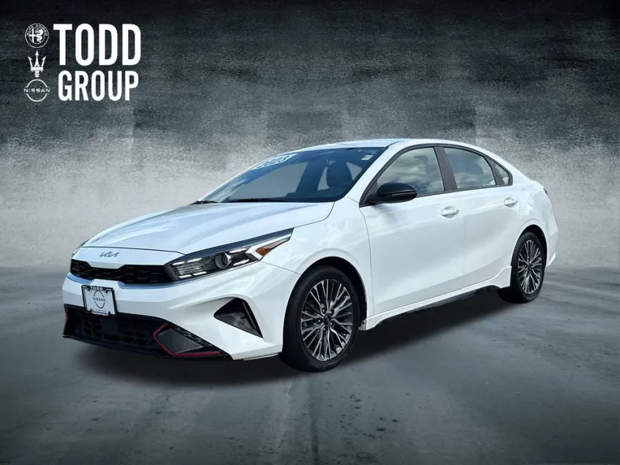 2023 Kia Forte GT-Line photo 1
