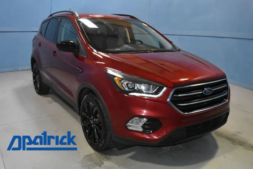 2018 Ford Escape SE Sport photo 1