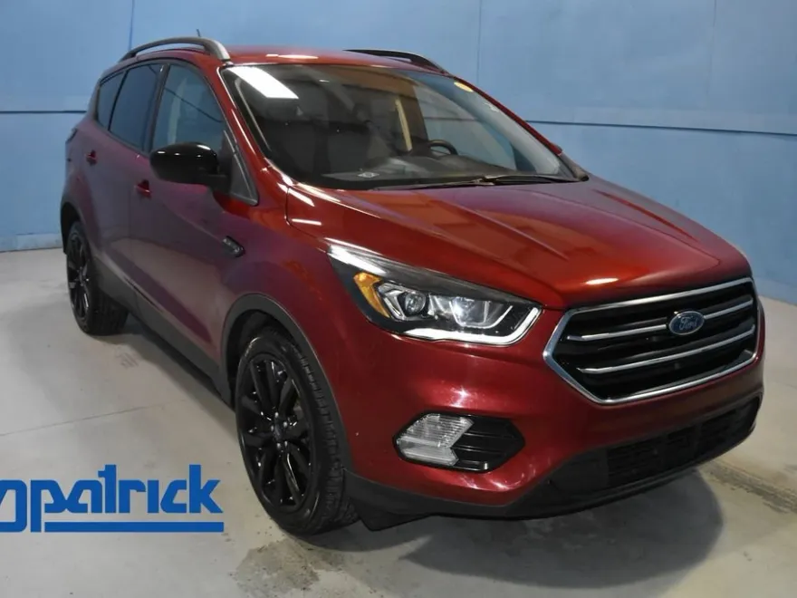 2018 Ford Escape SE Sport photo 1