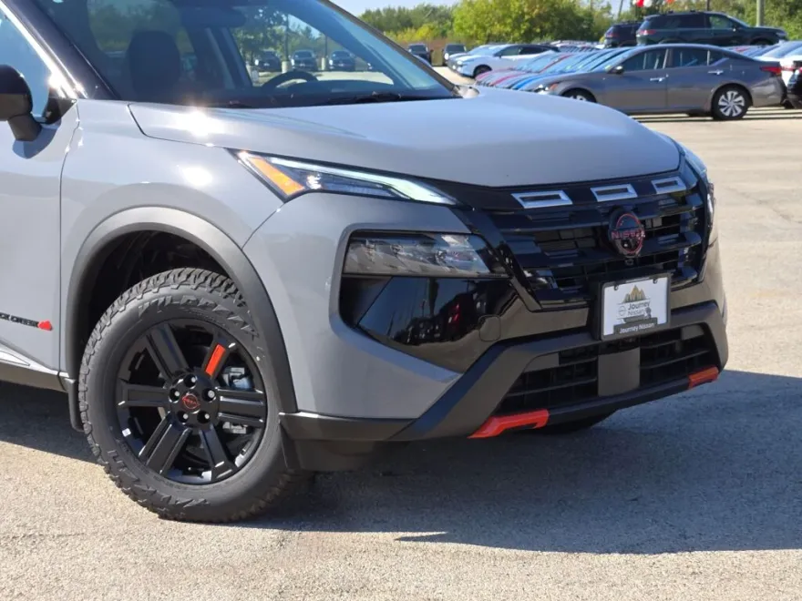 2026 Nissan Rogue SV photo 1