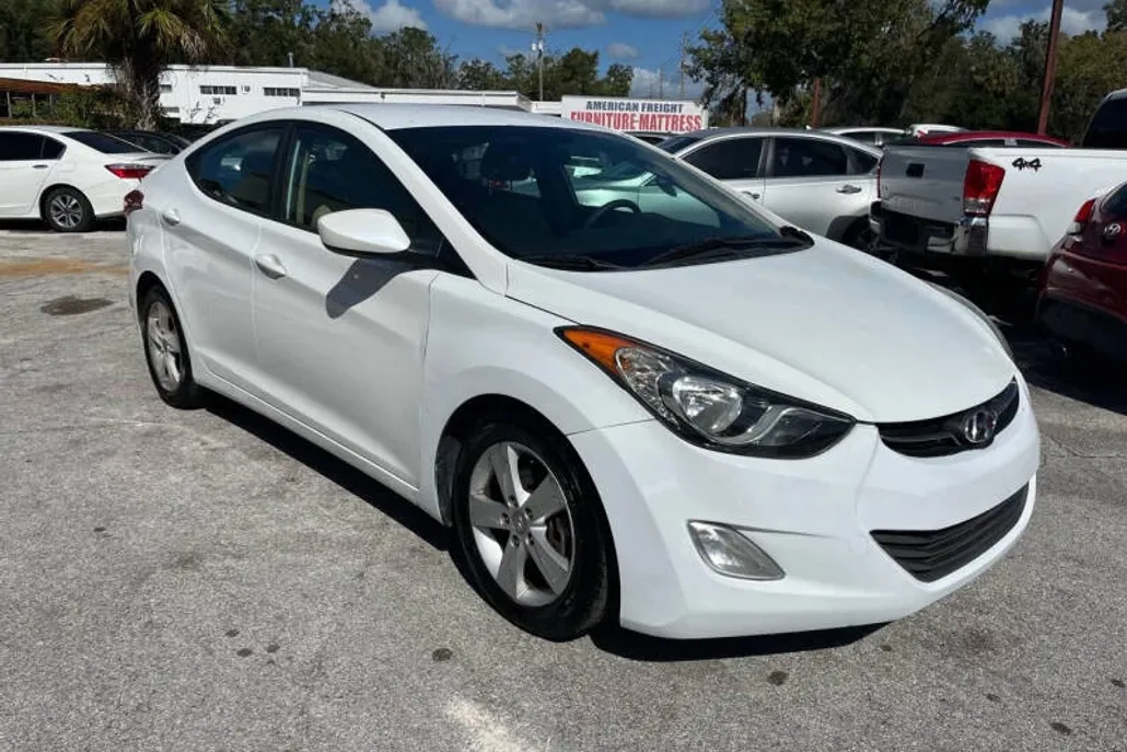 2013 Hyundai Elantra GLS Limited GS SE Tech photo 1