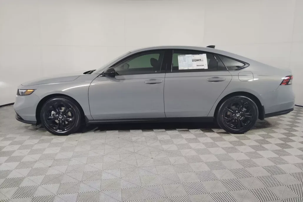 2025 Honda Accord SE photo 1