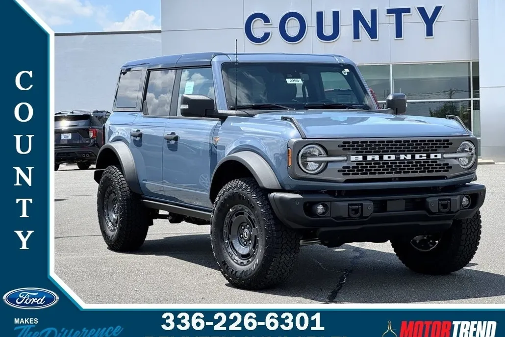 2025 Ford Bronco Badlands photo 1