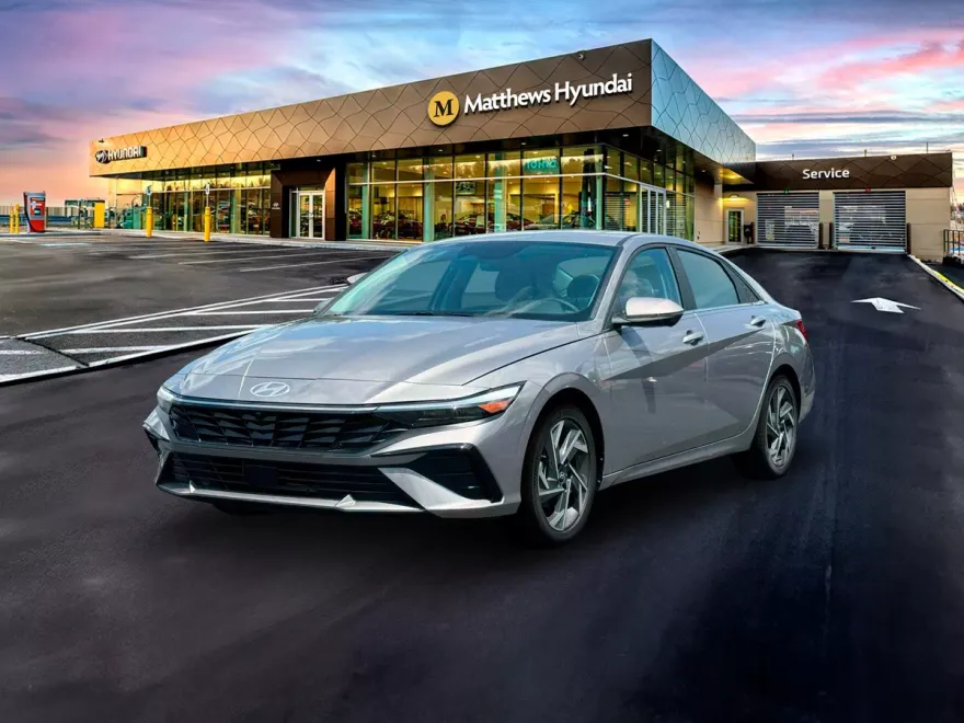 2025 Hyundai Elantra Limited photo 1